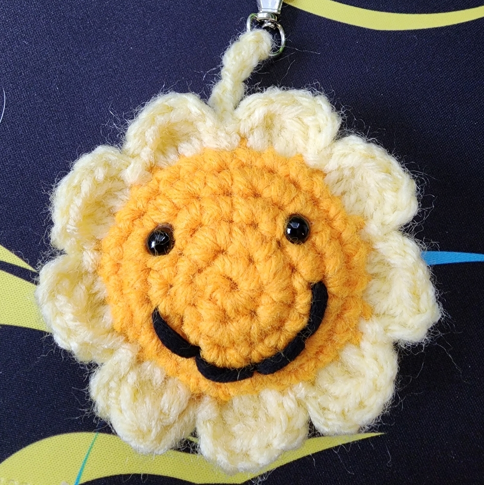 Sunflower Keychain - Vibrant and Unique